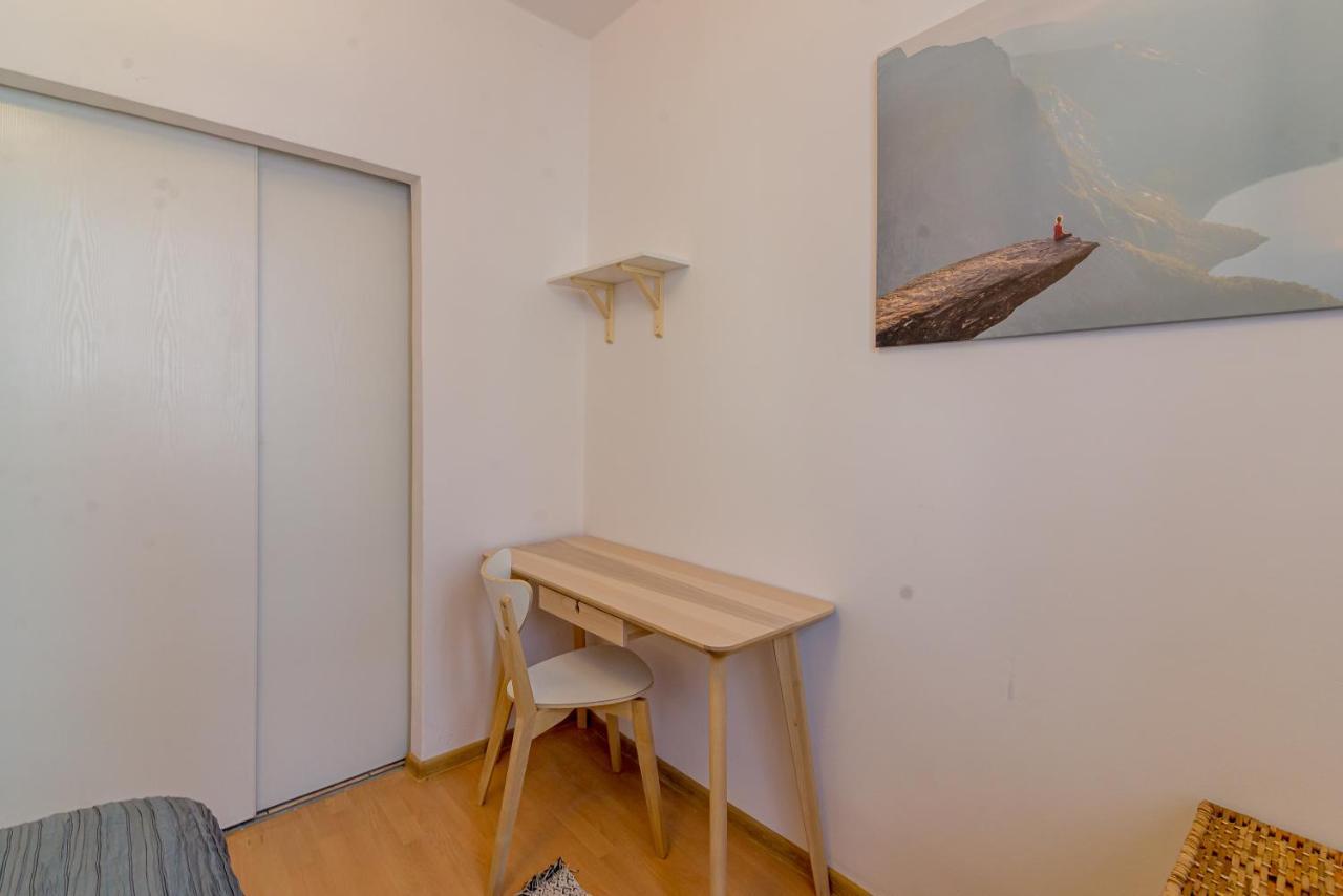 Gdynia Sleeps Apartment Exterior photo