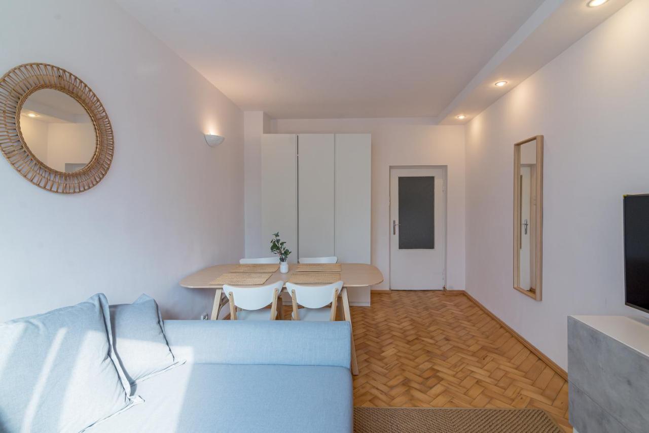 Gdynia Sleeps Apartment Exterior photo